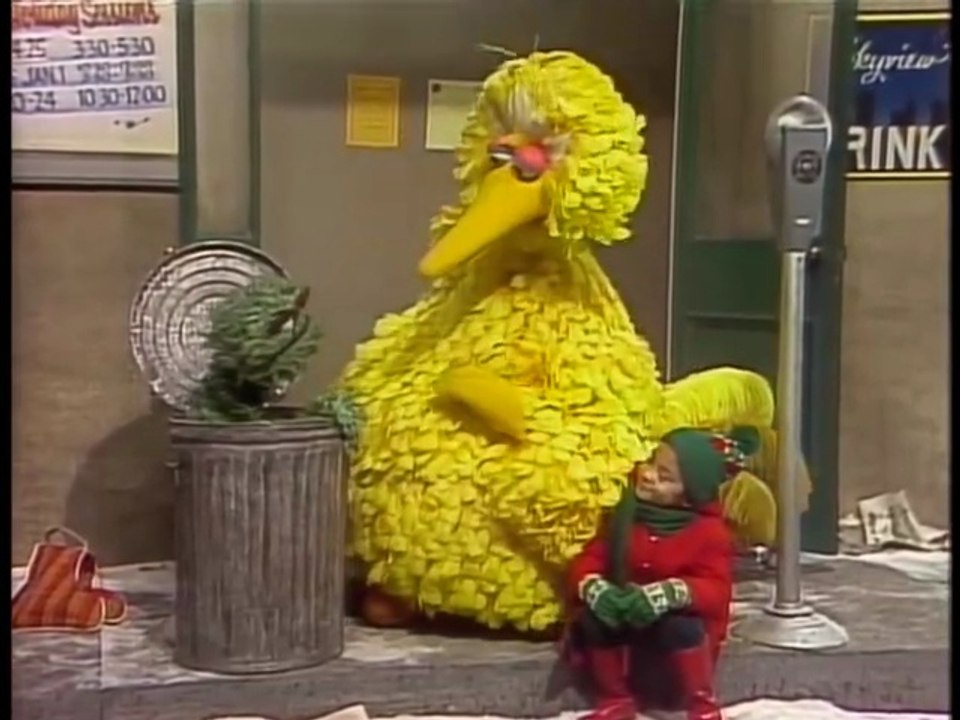 Christmas Eve on Sesame Street (1978) - Big Bird and Oscar The Grouch Down The Chimney (HD Version)