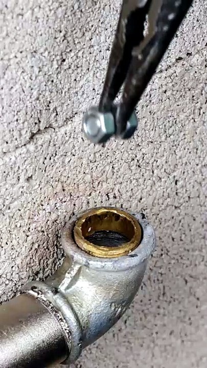 Easy Bolt Fix Every Plumber Uses 🛠️