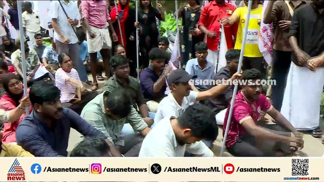പൊലീസ് ജീപ്പിടിച്ച് വിദ്യാർത്ഥി മരിച്ച സംഭവം; ആളൂർ സ്റ്റേഷനിലേക്ക് ഡിവൈഎഫ്ഐ പ്രതിഷേധ മാർച്ച്