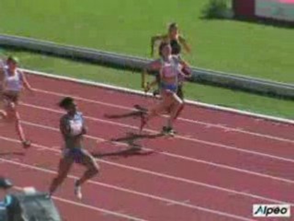 22 06 08 ALPEO 200 m Femmes Muriel Hurtis Annecy