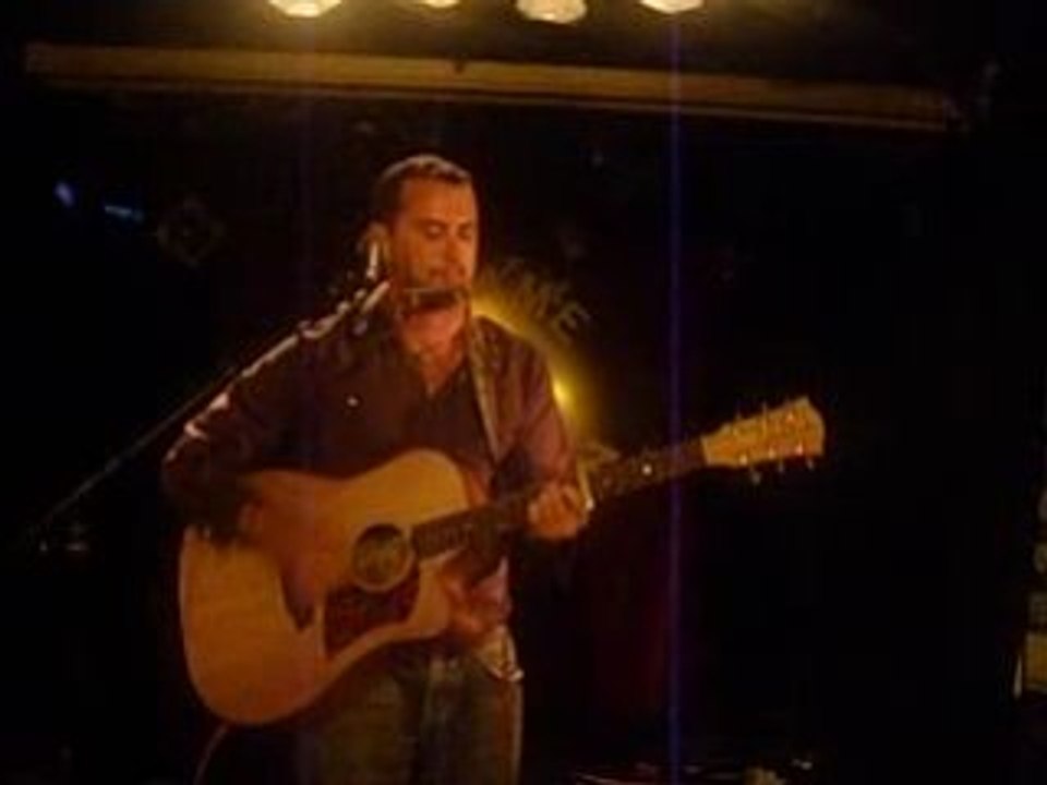 Mick Hart - 04 - On The Run (@ Dame du Canton)