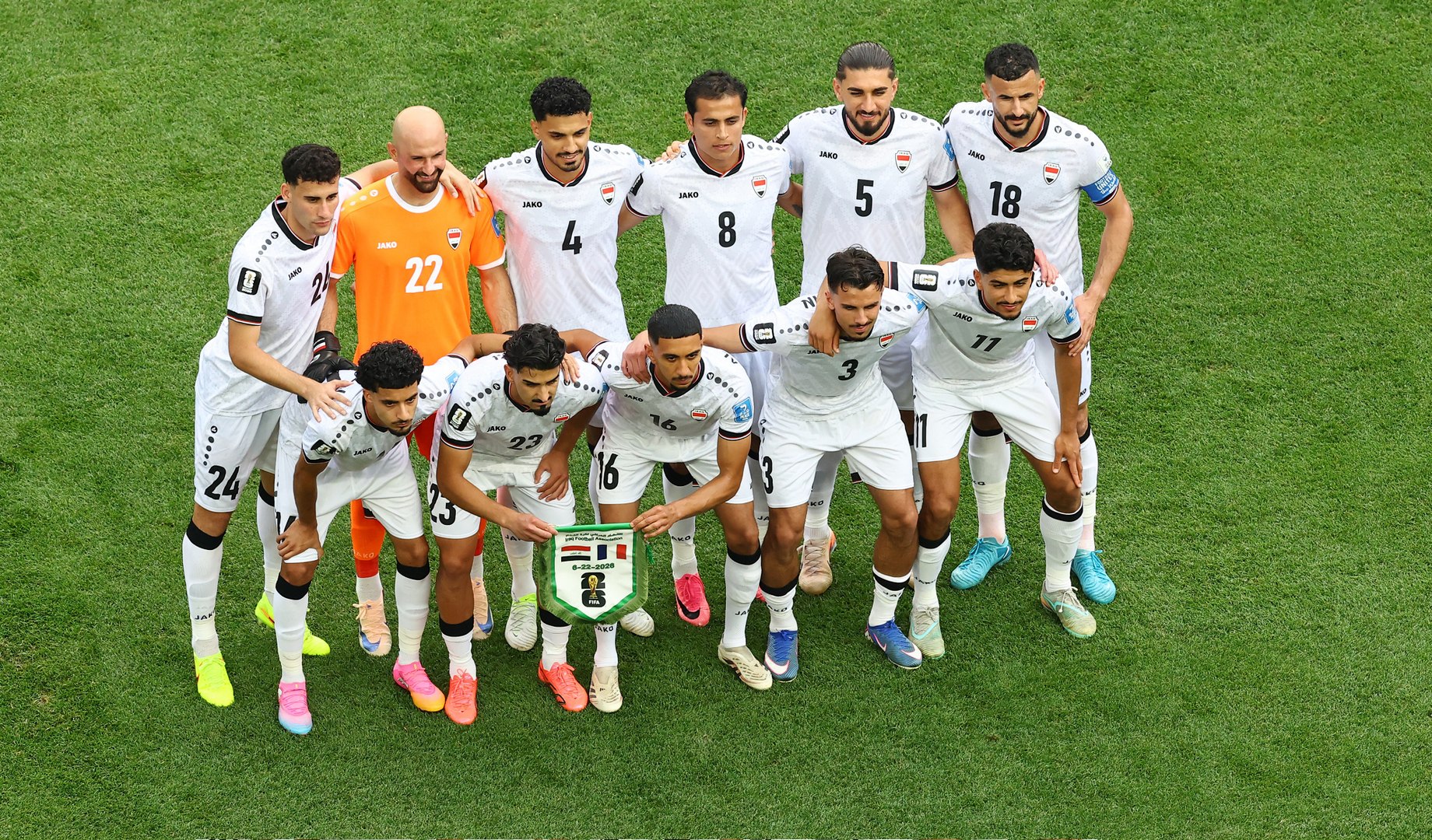 العراق يخوض مواجهة الفرصة الأخيرة أمام السنغال المتمسك بآمال التأهل