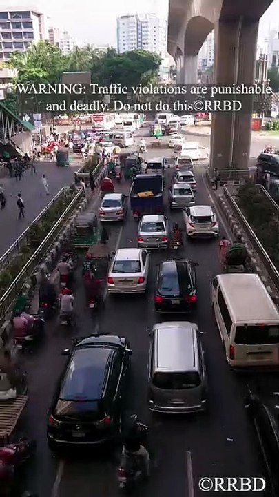 Just another ordinary day🚦🚶🚌