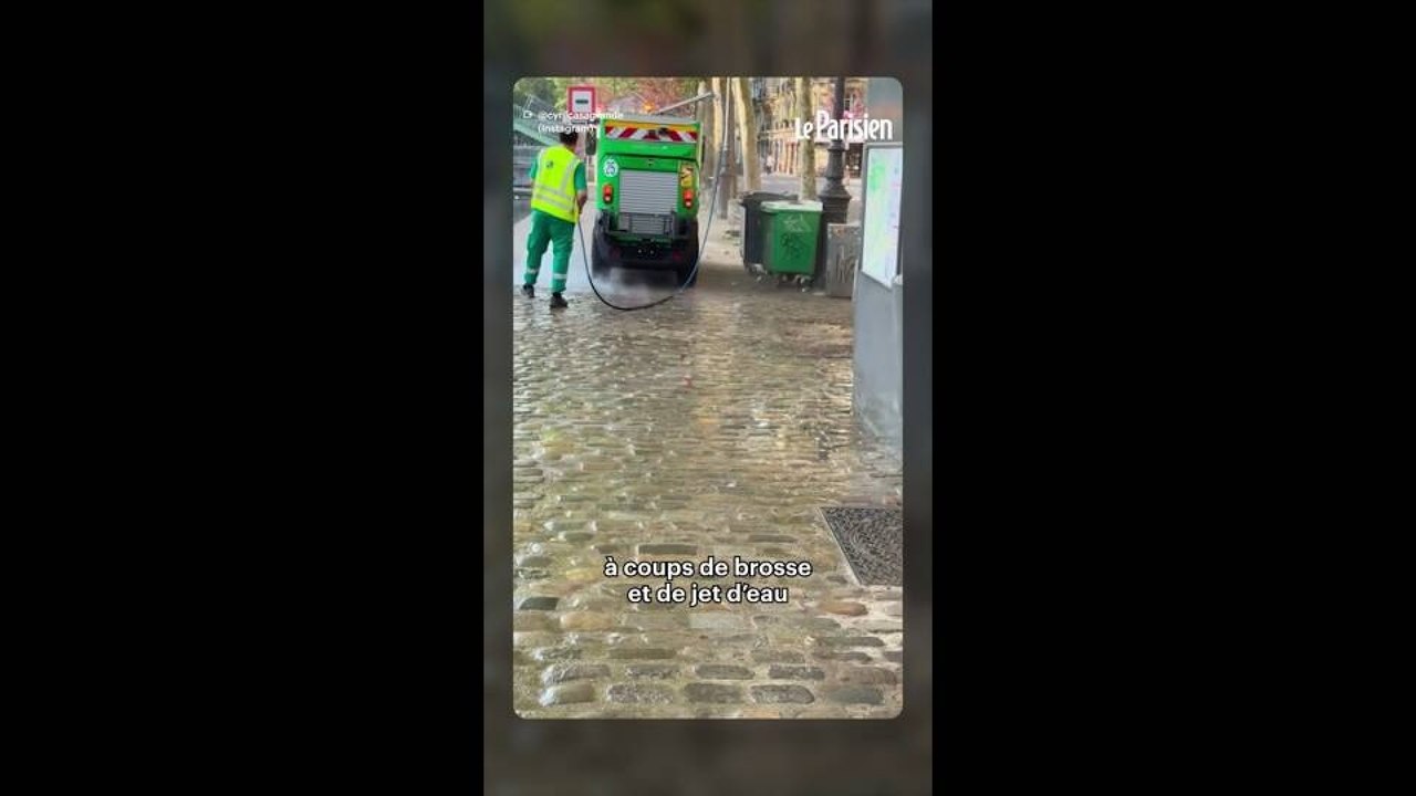 Canal Saint-Martin : un agent d'entretien jette des déchets à l'eau