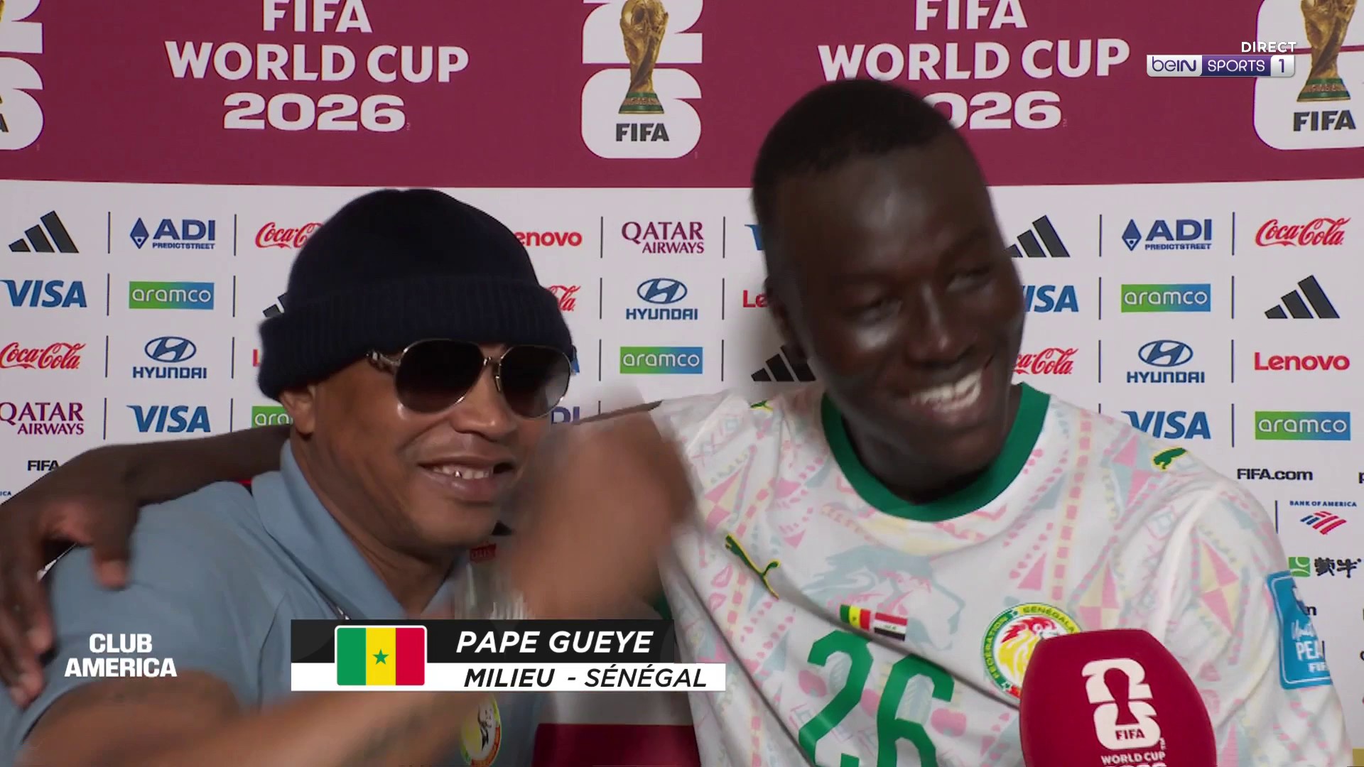 Coupe du Monde 2026 : Pape Gueye félicité par El-Hadji Diouf en plein interview