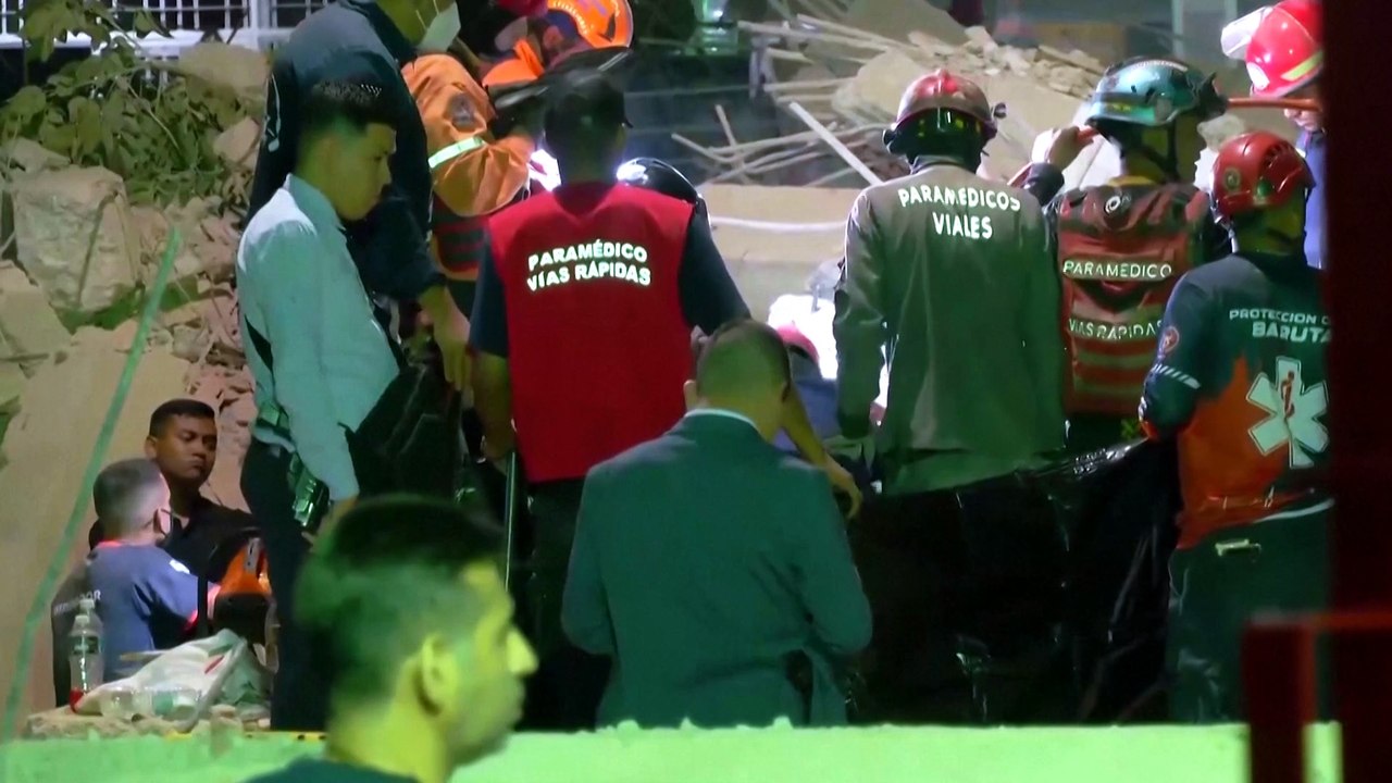 Venezuela races to rescue hundreds trapped after major twin quakes