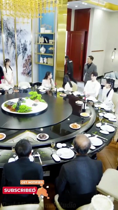 Mocked Delivery Guy Secretly Saves Billionaire—The Whole City Is Left Speechless! #cdrama