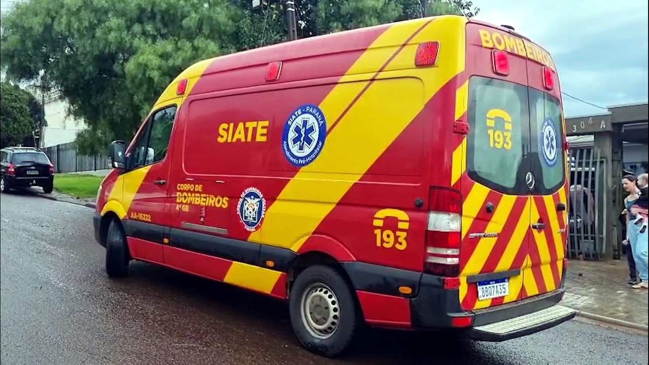 Homem de 39 anos sofre queda de caminhonete e fratura clavícula no Cascavel Velho