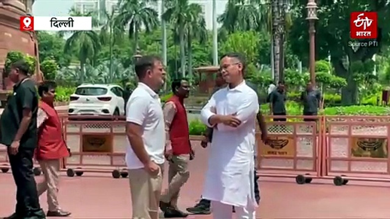 फोटो दिखाकर राहुल ने गृहमंत्री अमित शाह पर लगाए गंभीर आरोप, बोले- आपकी वजह से छात्रों पर हुई बर्बरता