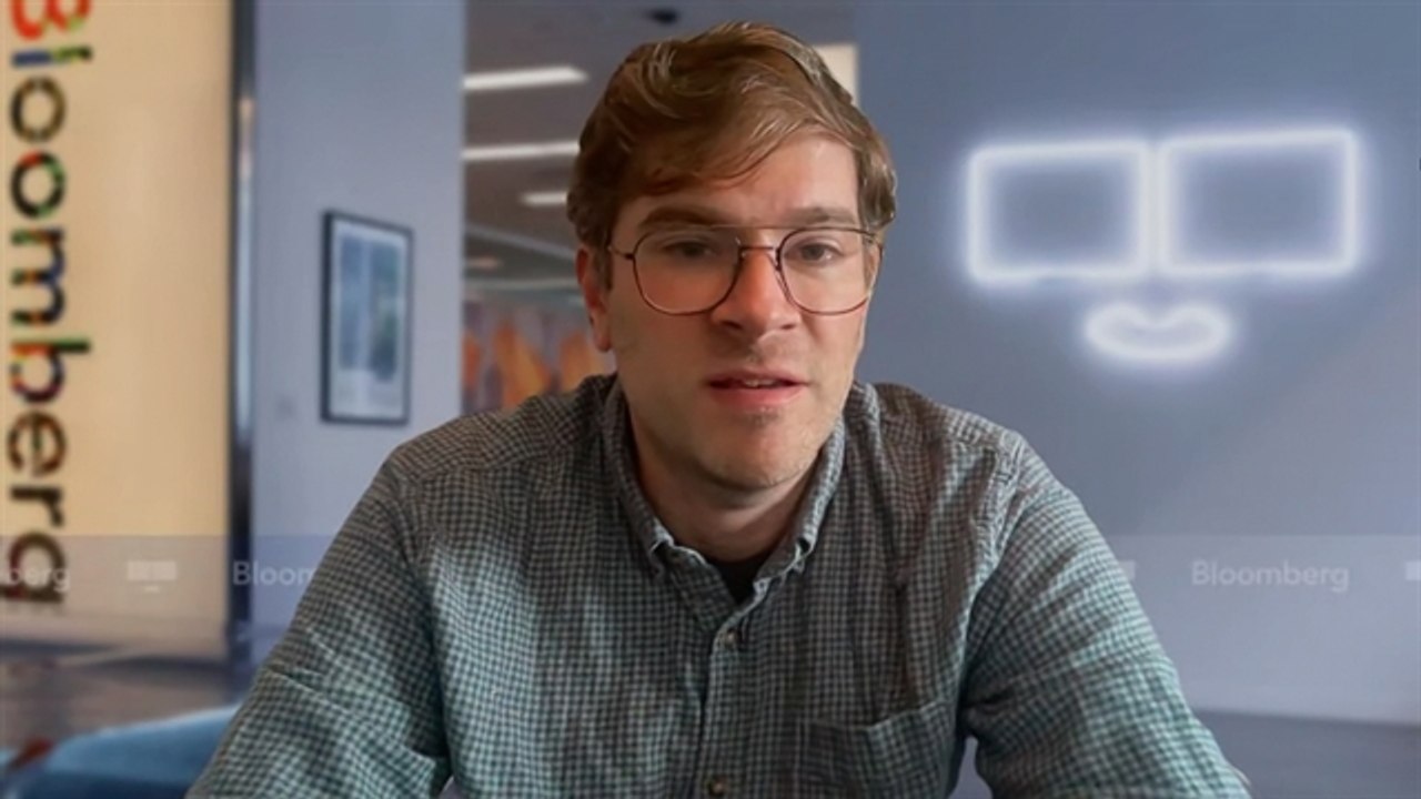 AI Workers Call for US to Pace Tech's Growth