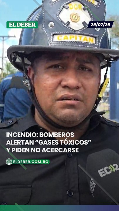 Incendio: Bomberos alertan “gases tóxicos” y piden no acercarse