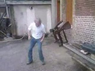 regis qui danse