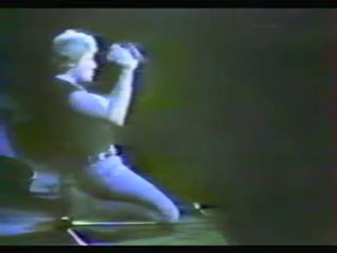 Johnny Hallyday - Deux étrangers ( Pénitencier de fleury merogis 1982 )