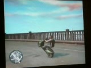 gta4 - Niko en leve en scoot