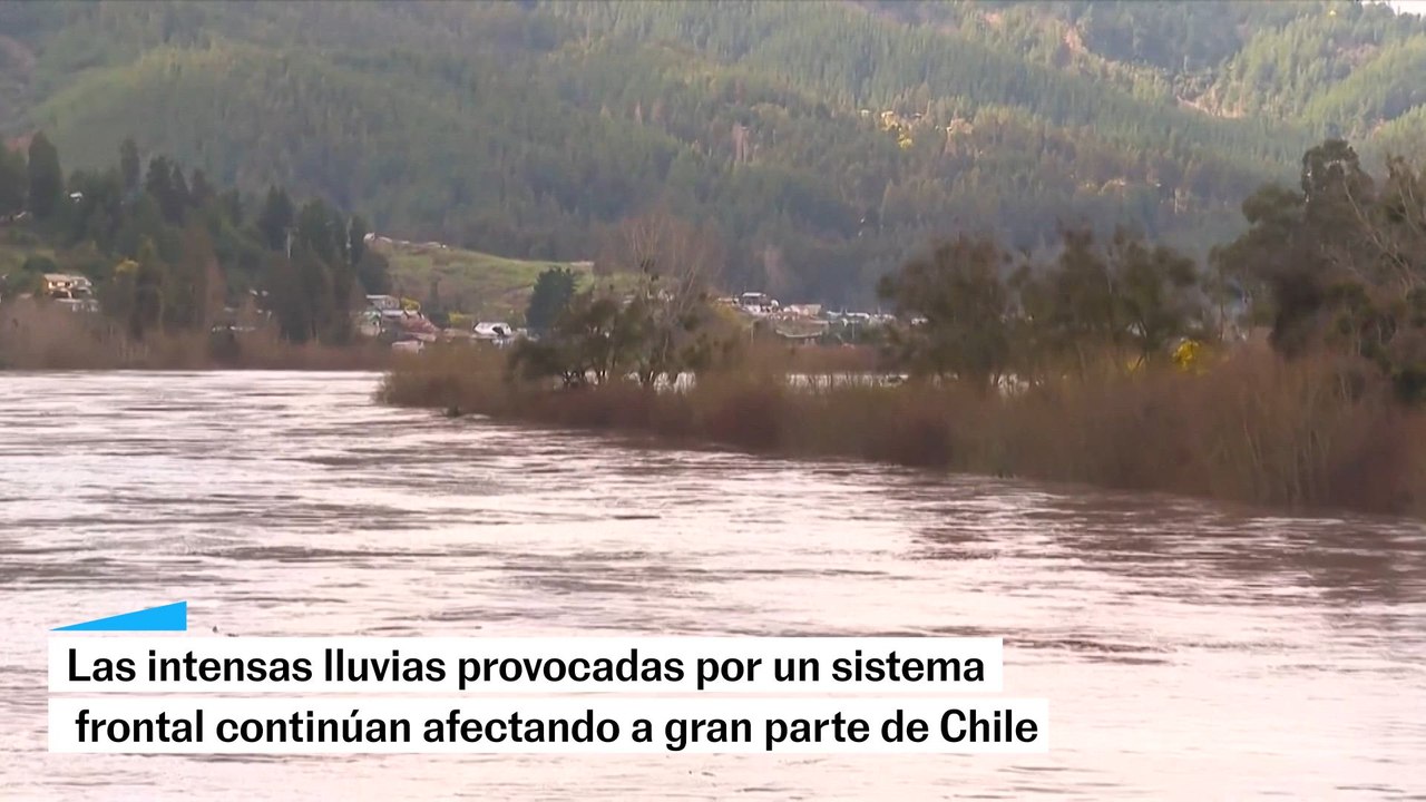 Sistema frontal en Chile provoca evacuaciones y crecida de ríos