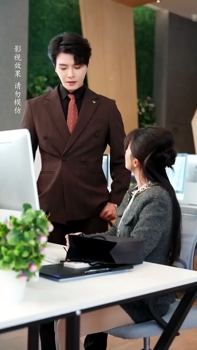 She unexpectedly married the CEO she secretly loved for years, becoming a joke in high society.
