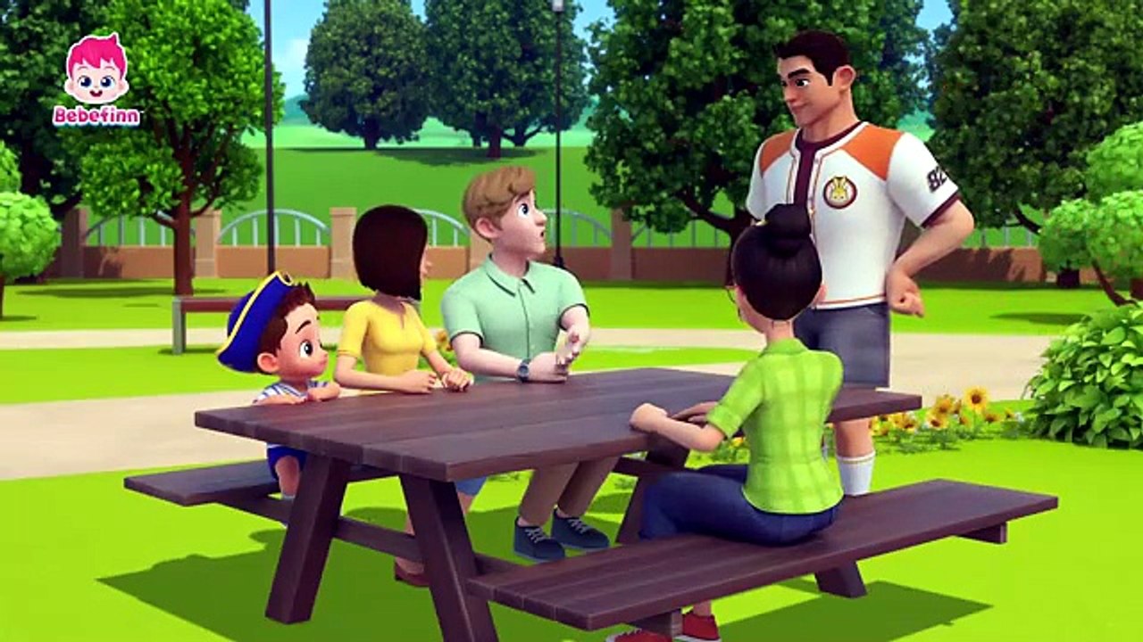 Mina, the Soccer Star! ⚽️ | EP206 | Fun Sports & Soccer Song | Exciting Playtime with Bebefinn