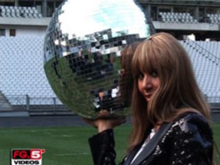 CATHY GUETTA : SHOOTING AU STADE DE FRANCE - FG.5 VIDEOS