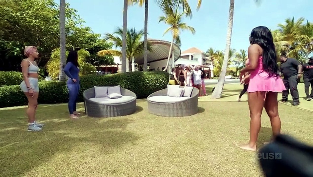 Off the Grid with Colin and Manu (2025) Season 2 Episode 2