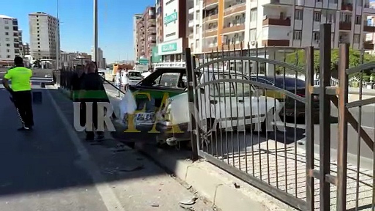 Kazanın Şokunu Atlatamadı: Şanlıurfa'da Otomobil Sürücüsü Gözyaşlarına Boğuldu