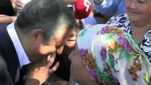 Özgür Özel, İzmir'de yoğun ilgiyle karşılandı