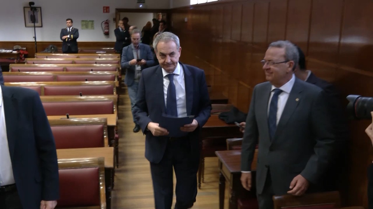 Zapatero busca librarse del contrabando y el delito fiscal alegando que las joyas las recibió en Moncloa