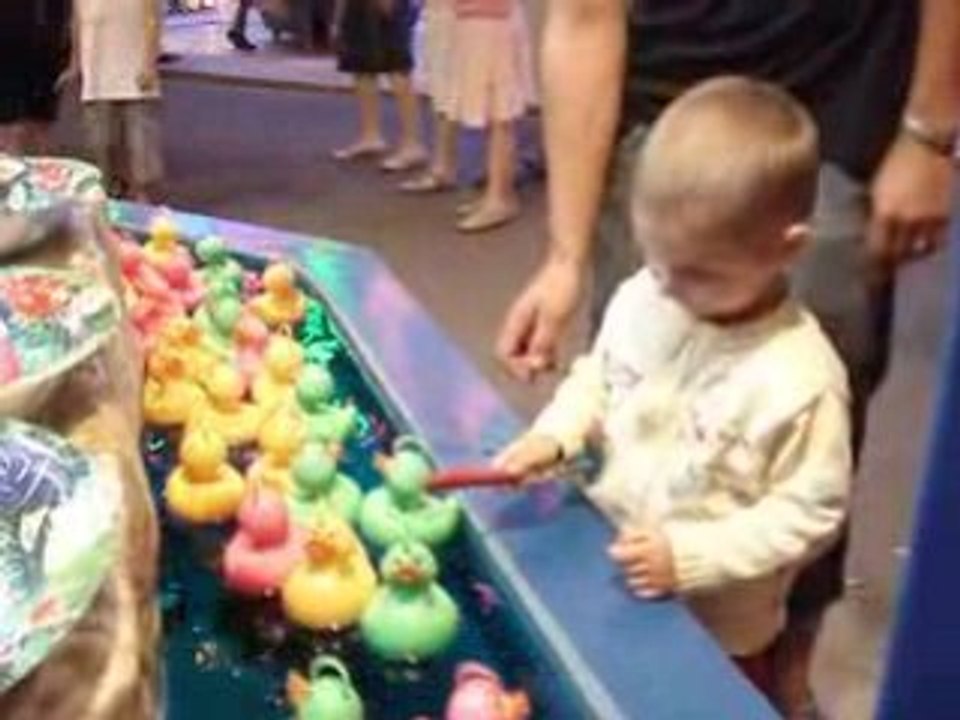 Matthias et la pêche aux canards à Antibeland