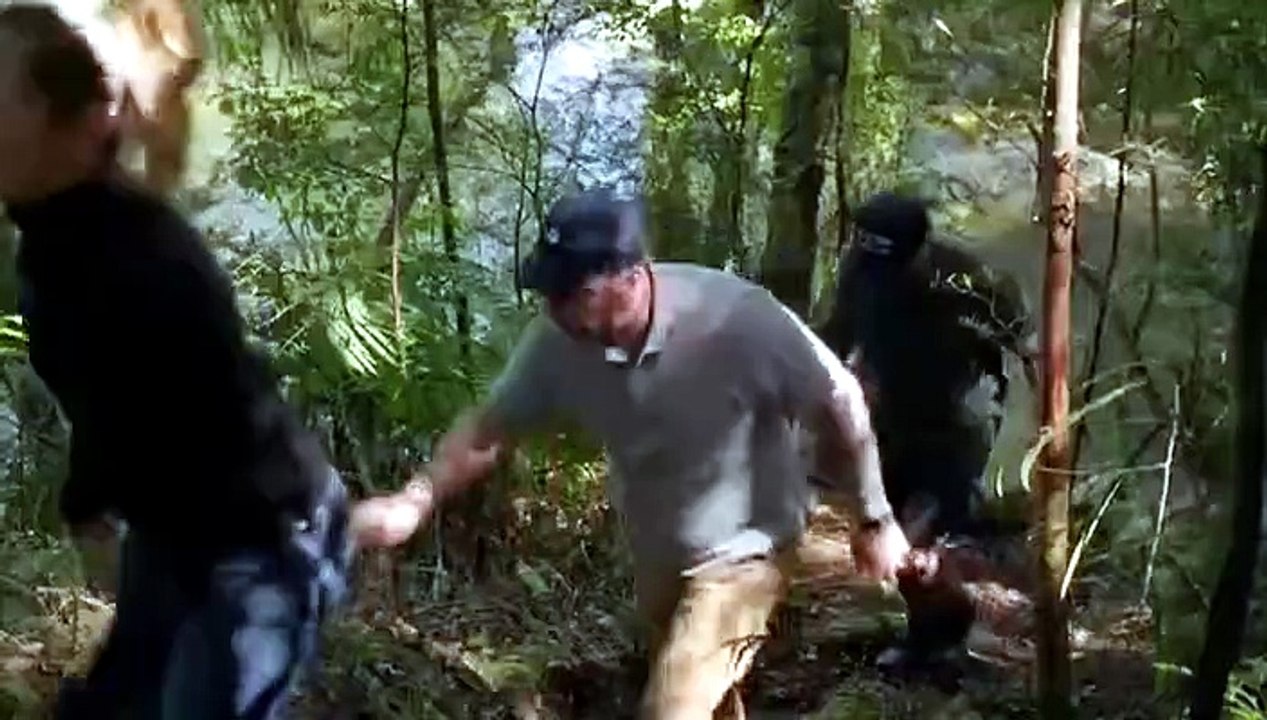 Off the Grid with Colin and Manu (2025) Season 2 Episode 2