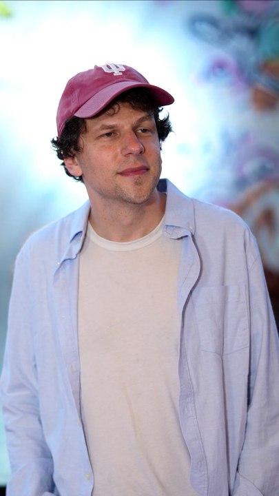 Jesse Eisenberg says passing on Aaron Sorkin's offer to return for 'The Social Network 2' felt like 'letting down America'