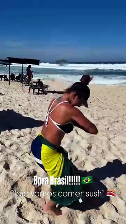 Scheila Carvalho resgata sucesso do É o Tchan e brinca: 'Hoje vamos comer sushi'