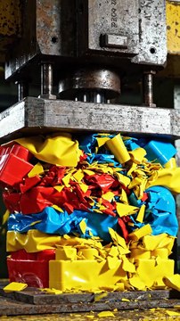 Hydraulic Press Crushing Plastic Toys | Satisfying Crush ASMR 🧸💥