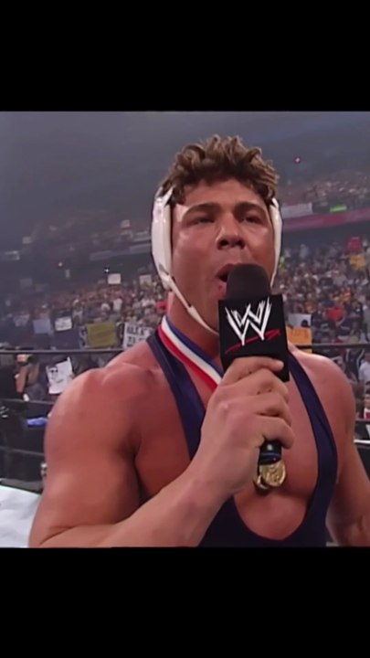 CenaDebutMatch_JohnCena_jun272002_edited
