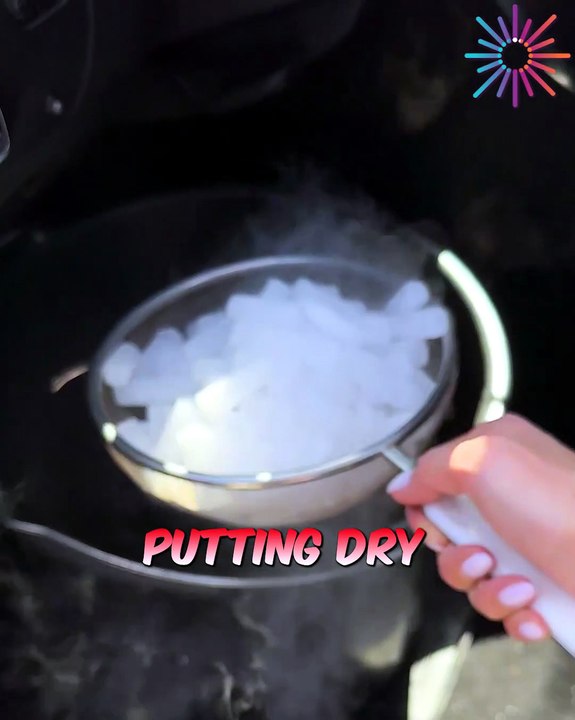 Effective method to freshen your car with dry ice! 🚗🧊
