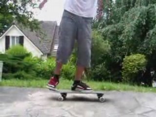 Varial kickflip