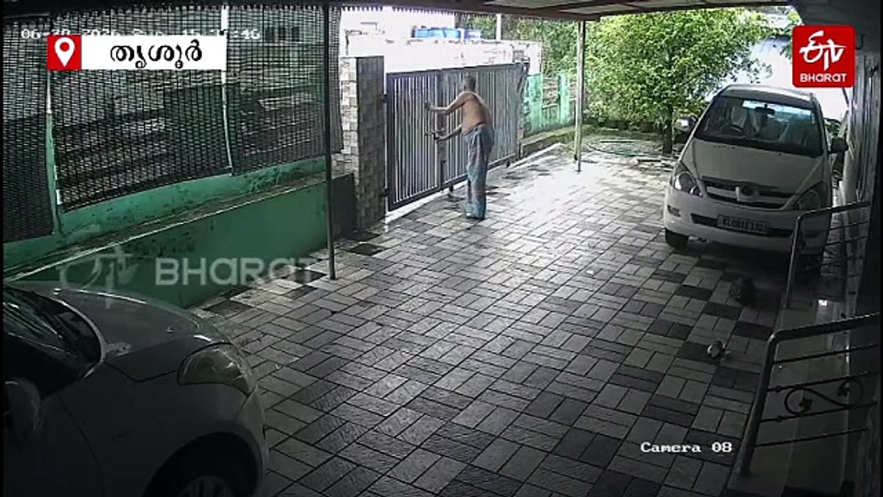 വീട്ടിലേക്ക് അതിക്രമിച്ച് കയറി പരാക്രമം; വയോധികന് നേരെയും ആക്രമണം, കൈയോടെ തൂക്കി പൊലീസ്