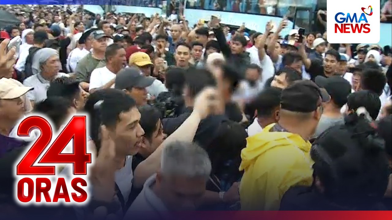 Ilang raliyista at mga pulis, nagkagirian; may pulis na sinapak at pulis na naipit ng bus na dumikit sa barrier ng busway | 24 Oras