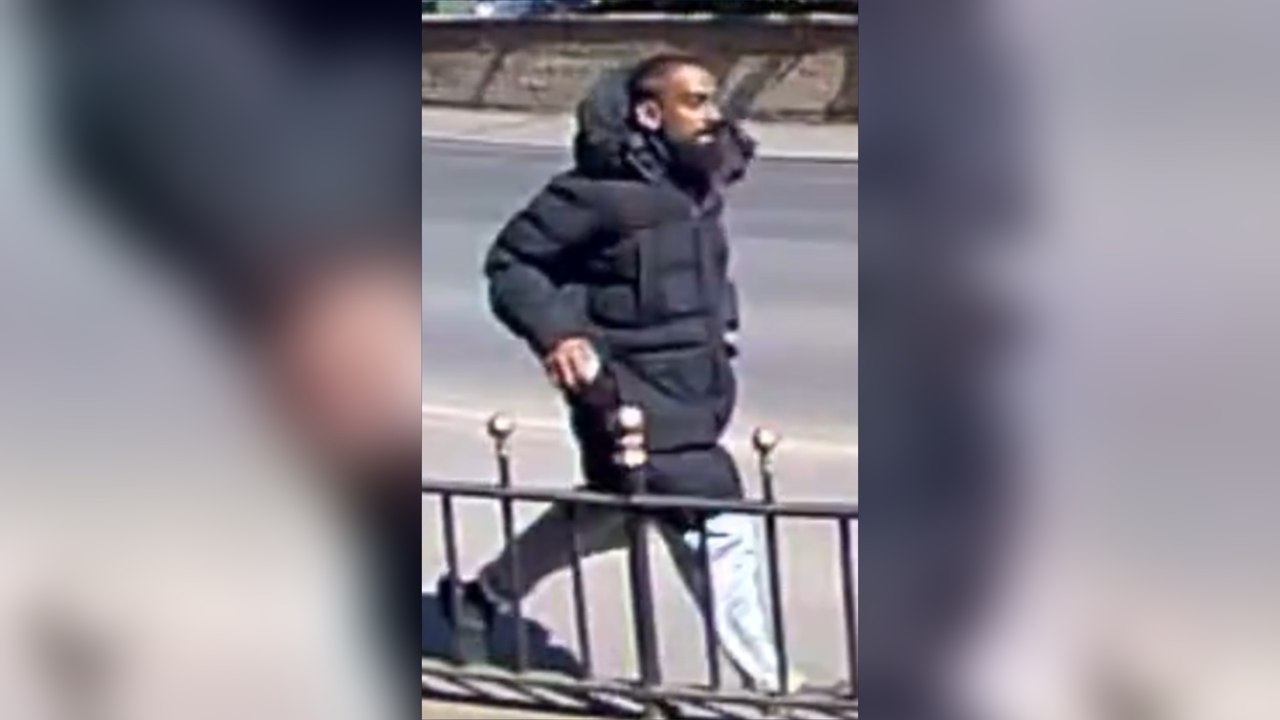 Police image appeal following attempted robbery in Dewsbury