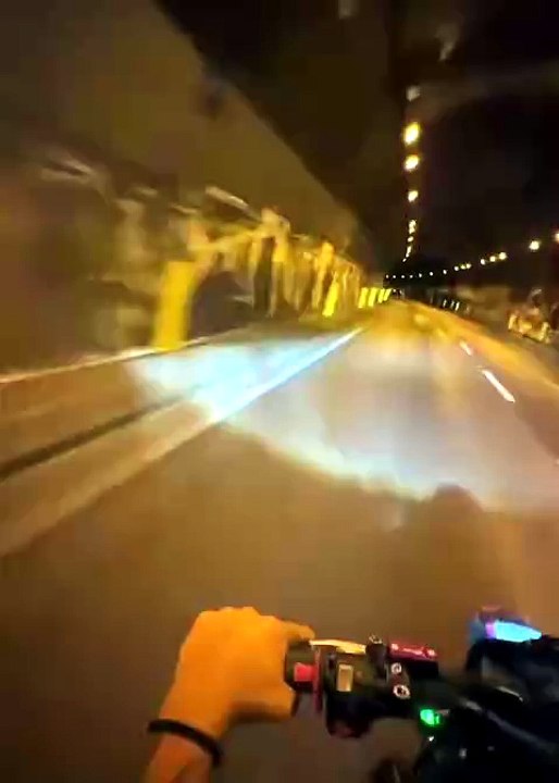 Messina, moto impenna
