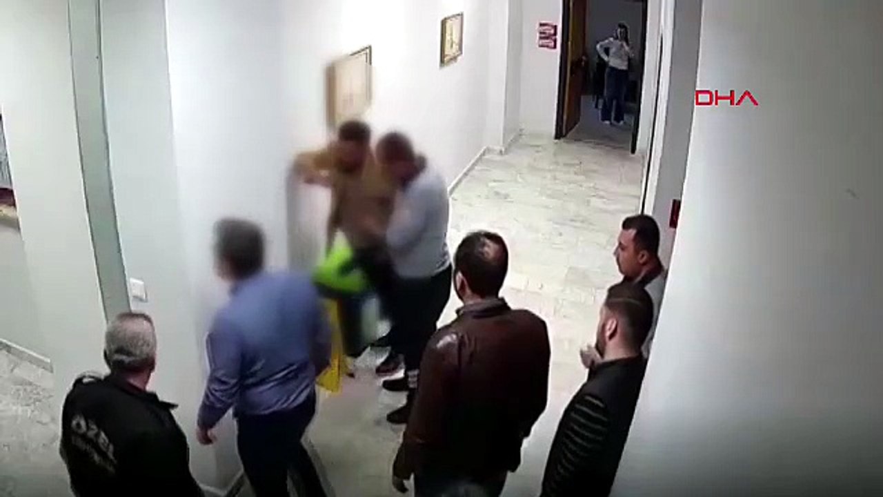 Eskişehir'de personeli darbeden hastane müdürü açığa alındı! Kan donduran görüntüler kamerada