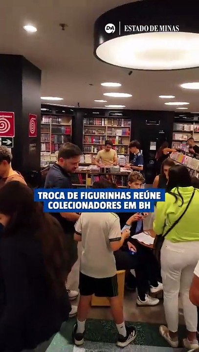Troca de figurinhas reúne colecionadores em vários pontos de Belo Horizonte