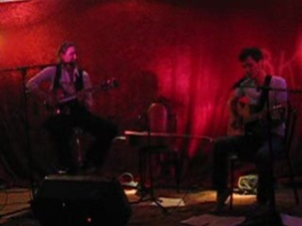 Emilie&moi et Le Roi Tatu - Paradis bar  23-06-08