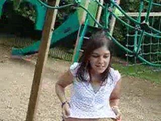 les filles sous l'eau