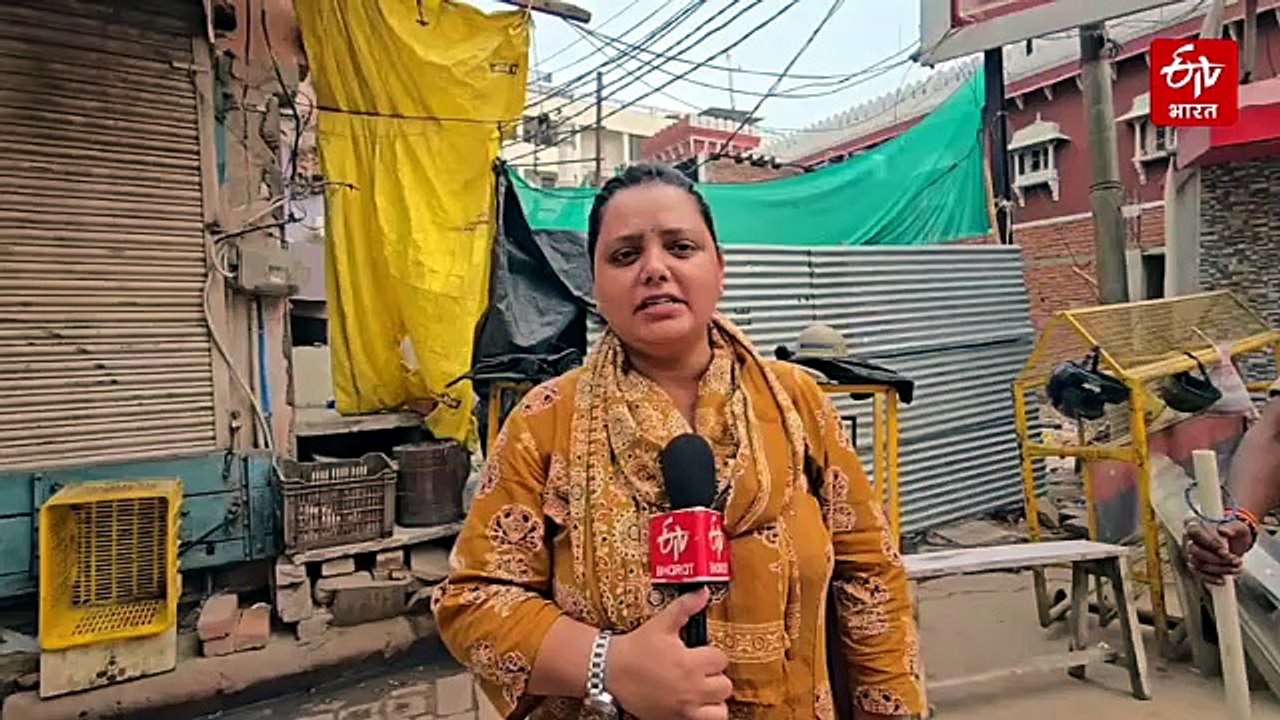 वाराणसी में 5 मस्जिदों पर कार्रवाई, दालमंडी वाली करीमुल्ला बेग मस्जिद पर भी चला हथौड़ा