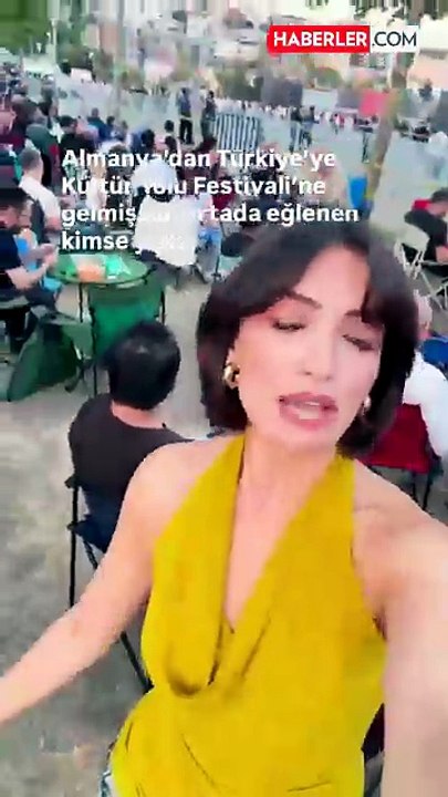Almanya'dan gelen genç, festivaldeki atmosferi eleştirdi