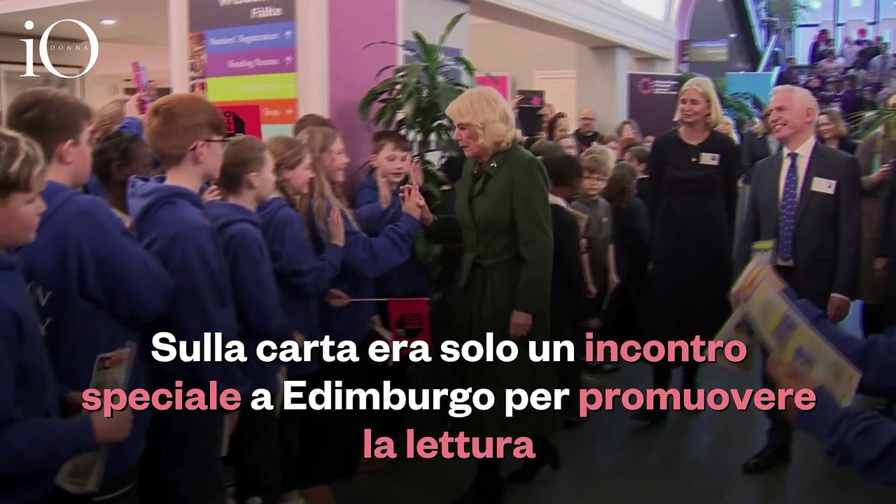 Camilla e J.K. Rowling insieme a Edimburgo: perché quella foto fa discutere