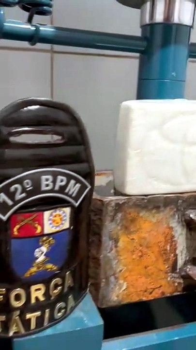 PM desmonta refinaria de cocaína em Maceió e apreende 4kg de drogas; casal foi preso