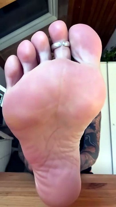 Pink soles 🤞✨️