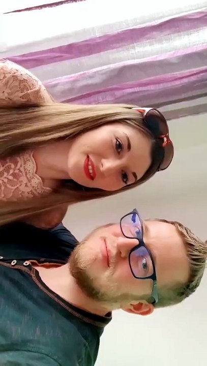 Concours de grimaces entre amoureux