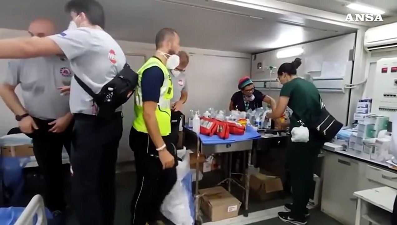 Venezuela, ambulatori dei medici italiani in strada a Caraballeda