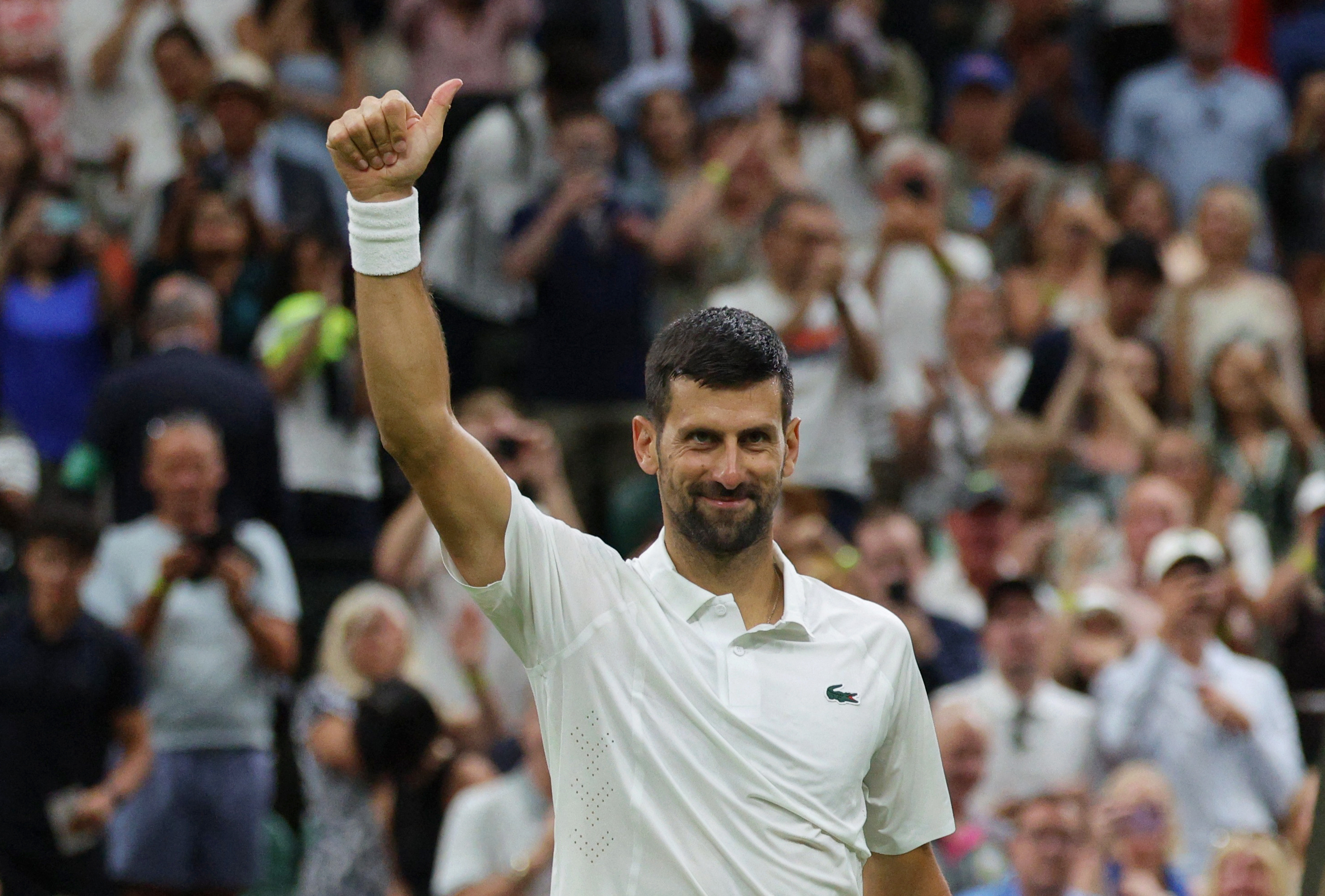 Wimbledon : Djokovic ne tremble pas face à Tsitsipas